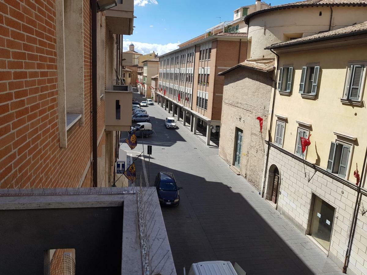 Affittacamere Umberto I โฟลีโญ ภายนอก รูปภาพ
